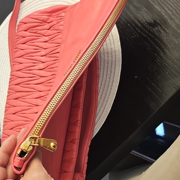 Miu Miu Pink Quilted Women's Bag - Picture 9 of 12